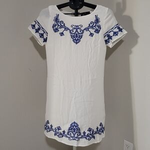 Lulus Embroidered Tale to Tell Shift Mini Dress Size Small White Blue